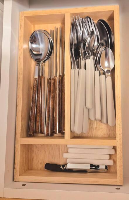 Location Gangnam Yeoksam 2bedroom Upp To Four People
