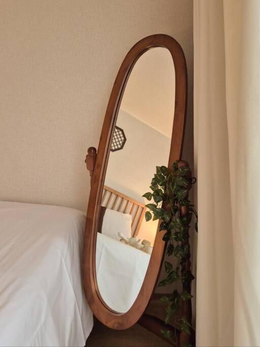 Location Gangnam Yeoksam 2bedroom Upp To Four People *