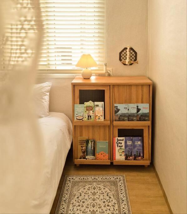 Location Gangnam Yeoksam 2bedroom Upp To Four People Apartment *